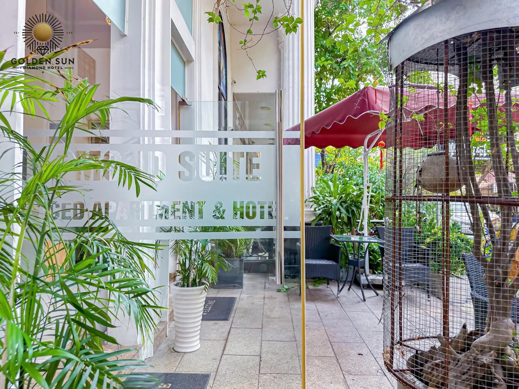 Khách sạn hẻo lánh Diamond Boutique 36 *